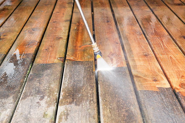 Best Fence Cleaning  in March Ar, CA